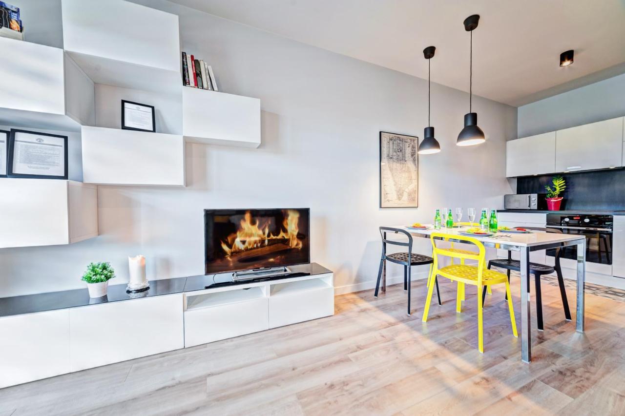 Homely Place Serce Poznania - Stary Rynek - Parking Apartamento