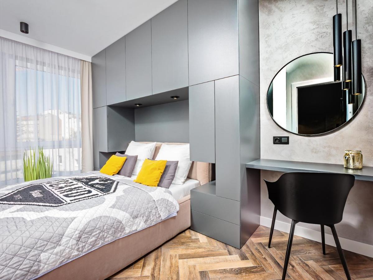 Homely Place Serce Poznania - Stary Rynek - Parking Apartamento *